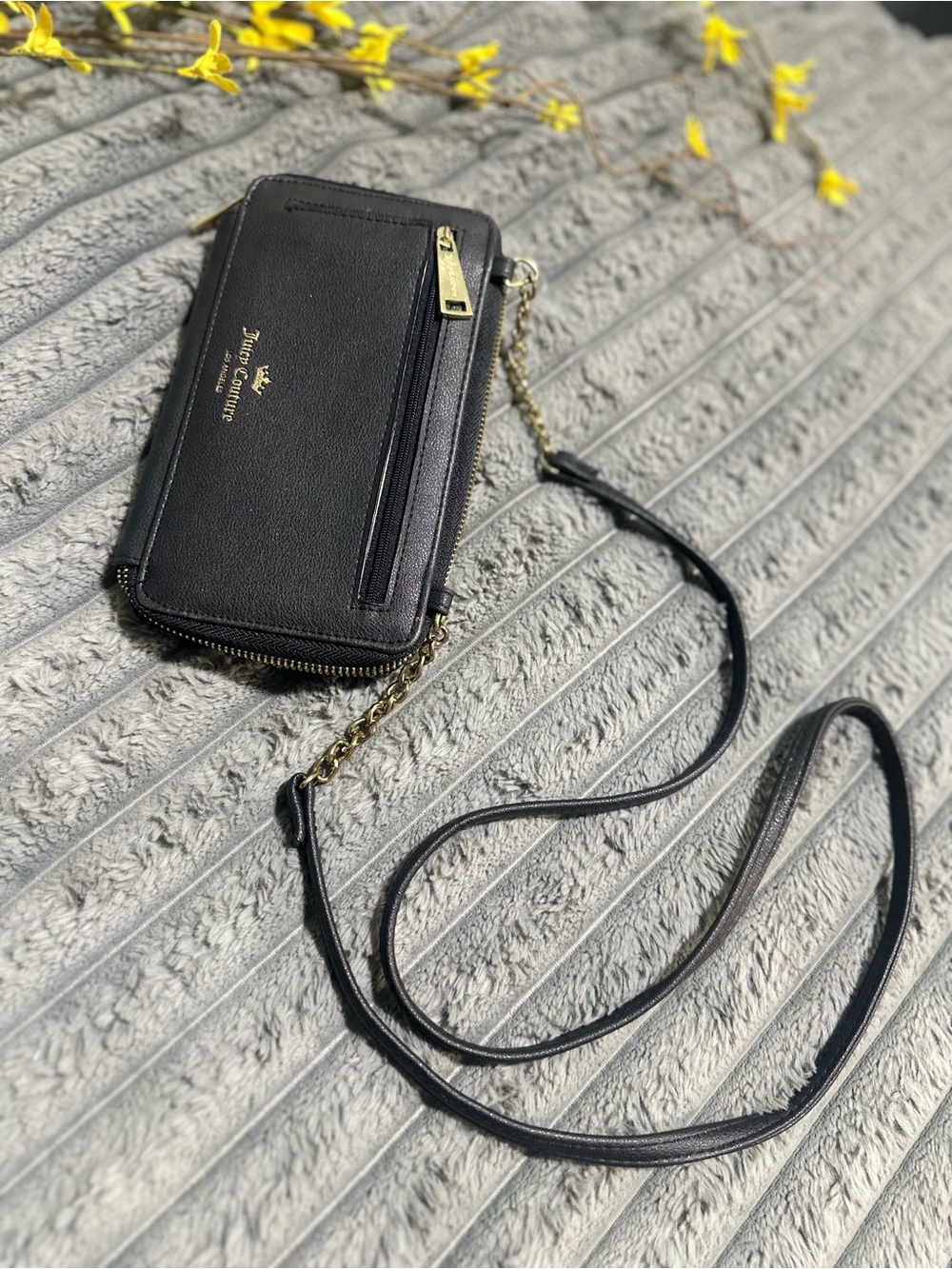 Juicy Couture Black Crossbody Wallet with Gold Chain